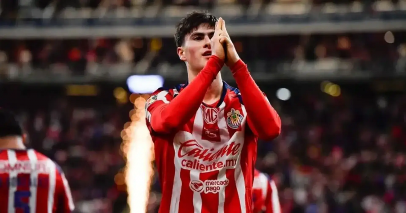 barselona-meksika-klubundan-futbolchu-alir