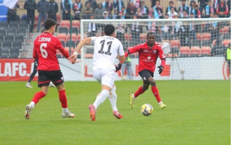 azerbaycan-chempionatinda-250-ci-avtoqol