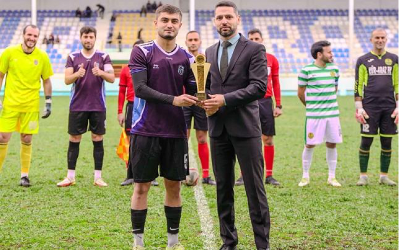 qubanin-futbolchusu-mukafatlandirildi