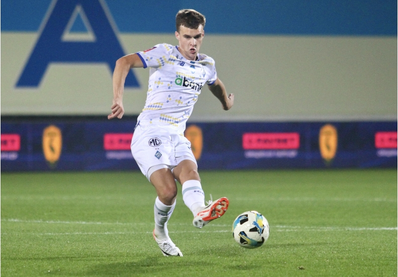 ukrayna-millisinin-oyunchusu-ingilterede-chixish-ede-biler