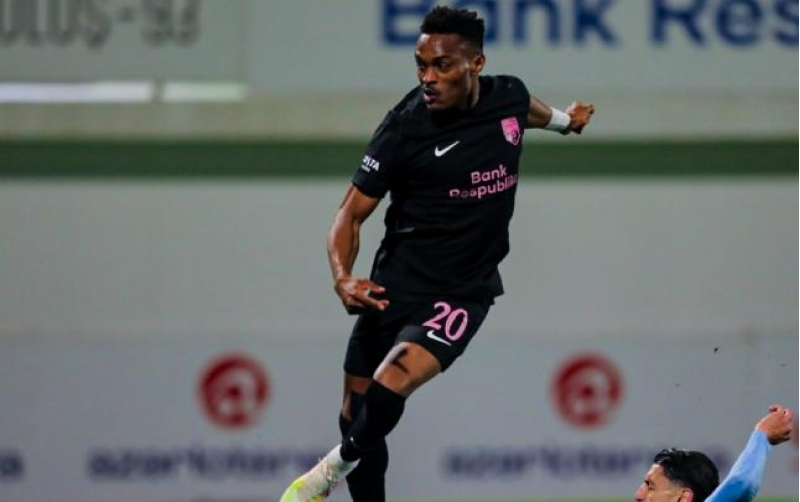 mikels-nasimovun-rekordunu-tekrarladi