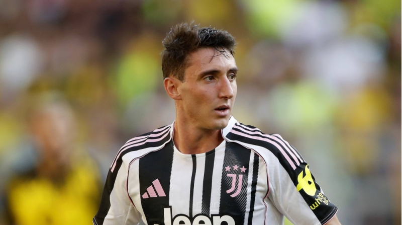 yuventusdan-barselonaya-dogru