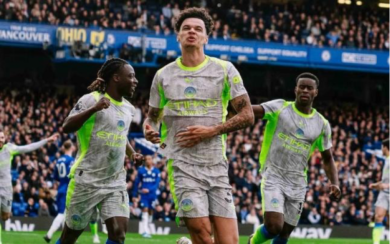 manchester-siti-seferde-chelsini-darmadagin-etdi