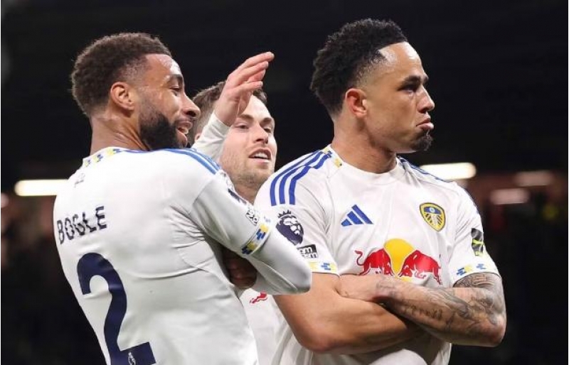 manchester-yunayted-oz-meydaninda-meglub-oldu