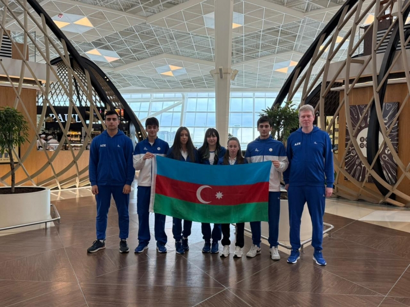 stolustu-tennischiler-chine-yollaniblar-3