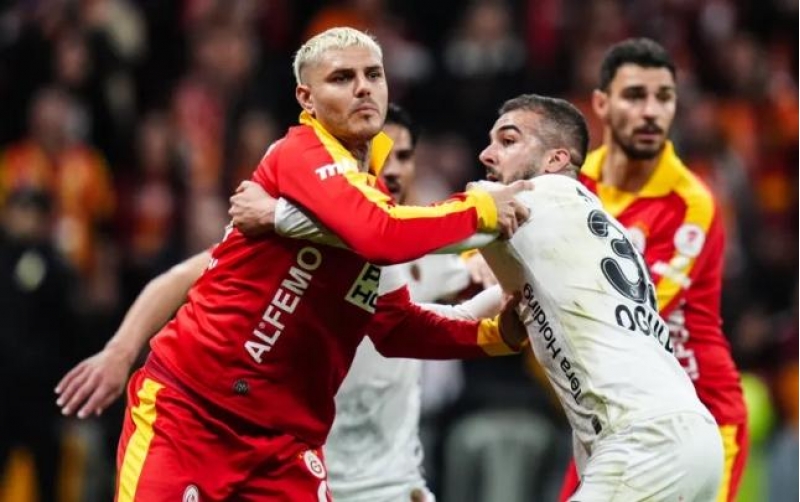 qalatasaray-kubokla-vidalashdi-3