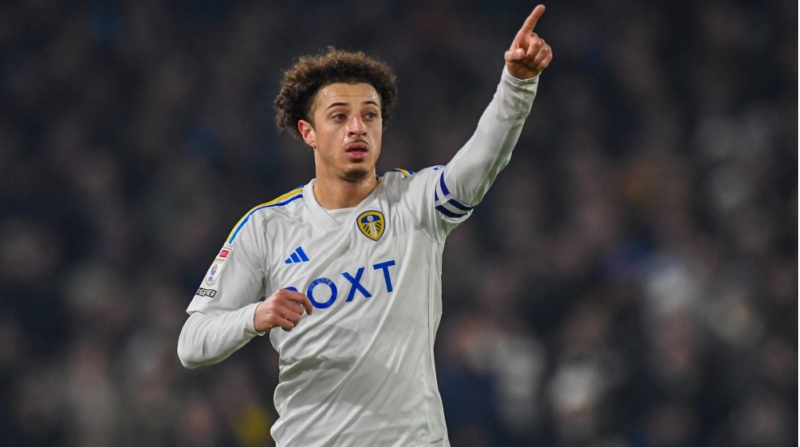 lids-yunayted-uelsli-futbolchuya-yeni-muqavile-teklif-edib