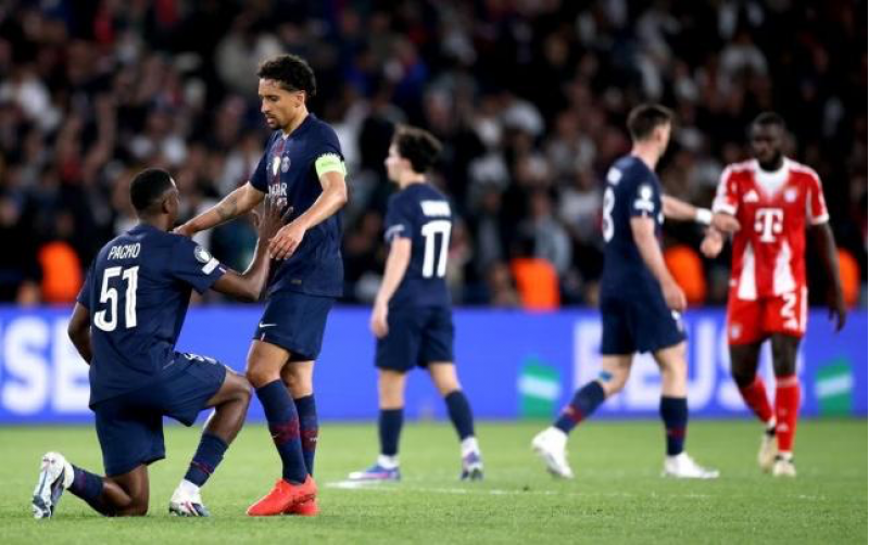 psj-9-qol-vurun-vuruldugu-matchda-bavariyani-meglub-etdi