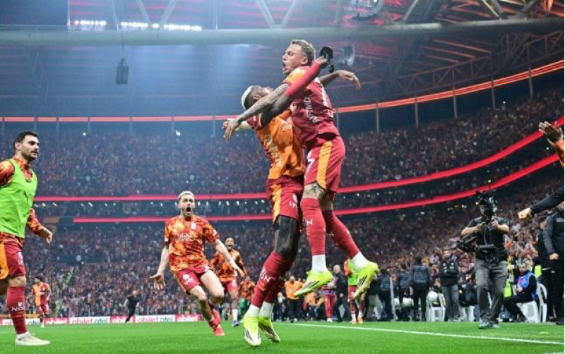 -qalatasarayin-chempionluq-qelebesi