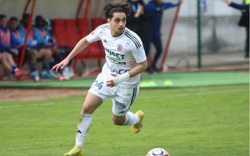 qarabag-fransali-futbolchunu-transfer-ede-biler