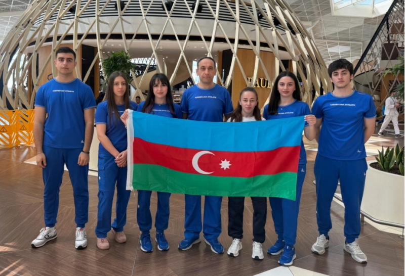 stolustu-tennischiler-chine-yollaniblar-4