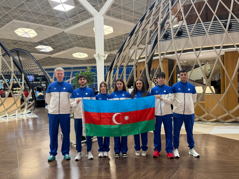stolustu-tennischiler-tacikistana-yollaniblar