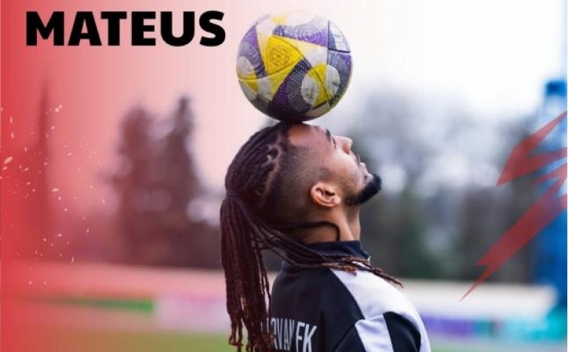 karvan-yevlax-futbolchusu-ile-yollarini-ayirib