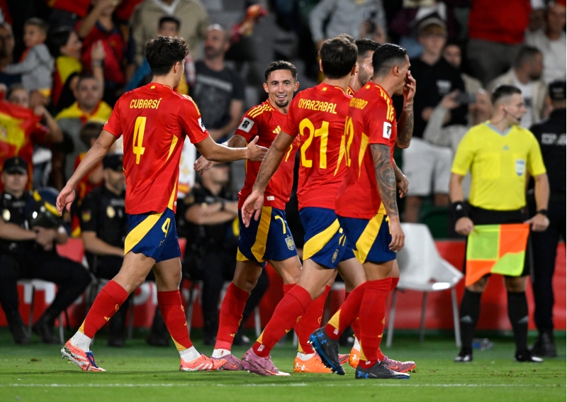 ispaniya-millisi-tarixi-rekordu-yeniden-tekrarladi-