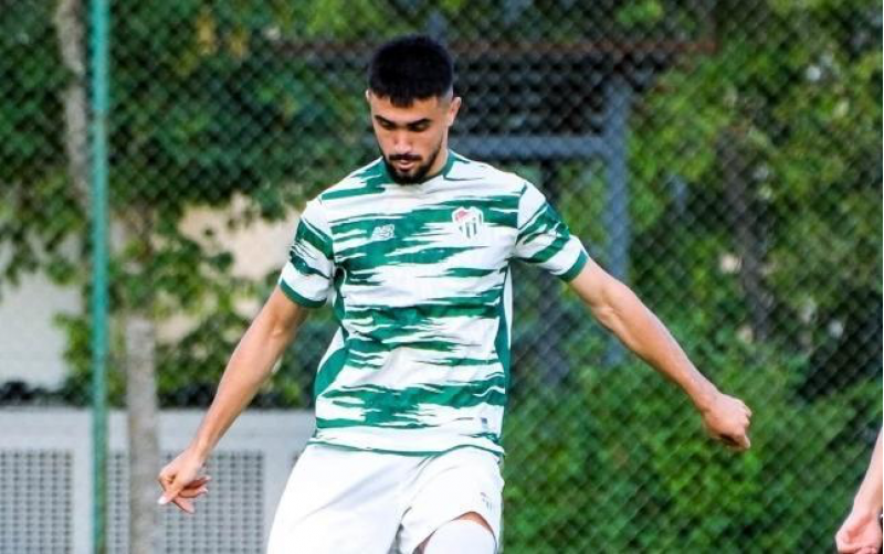 toral-bayramov-bursasporda-ilk-resmi-oyununa-chixdi