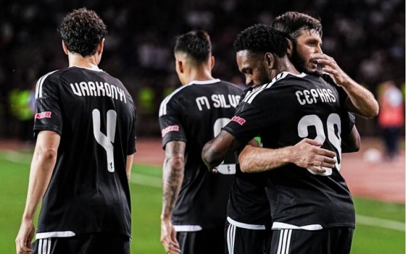 qarabag-dinamoya-qarshi