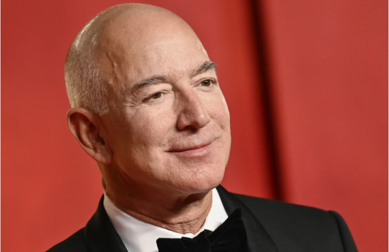 ceff-bezos-liverpulun-sehmlerini-satin-aldi