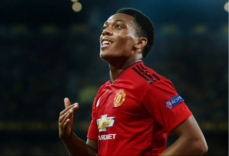manchester-yunaytedin-sabiq-futbolchusu-rusiya-klublari-ile-danishiqlar-aparir