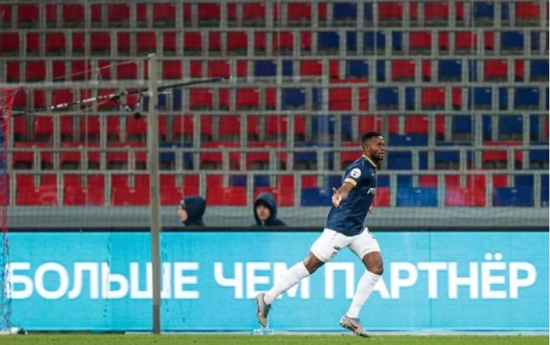 momo-yansanen-in-yeni-klubu-belli-olub