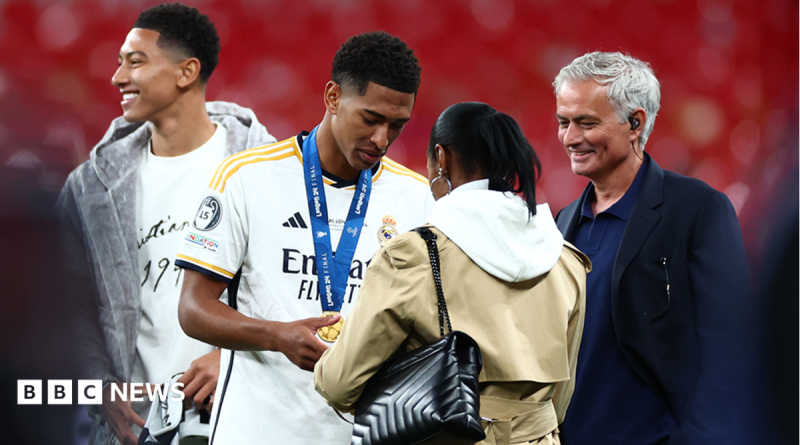 Mourinyo “Real Madrid”də Bellingemə xüsusi rol ayırır